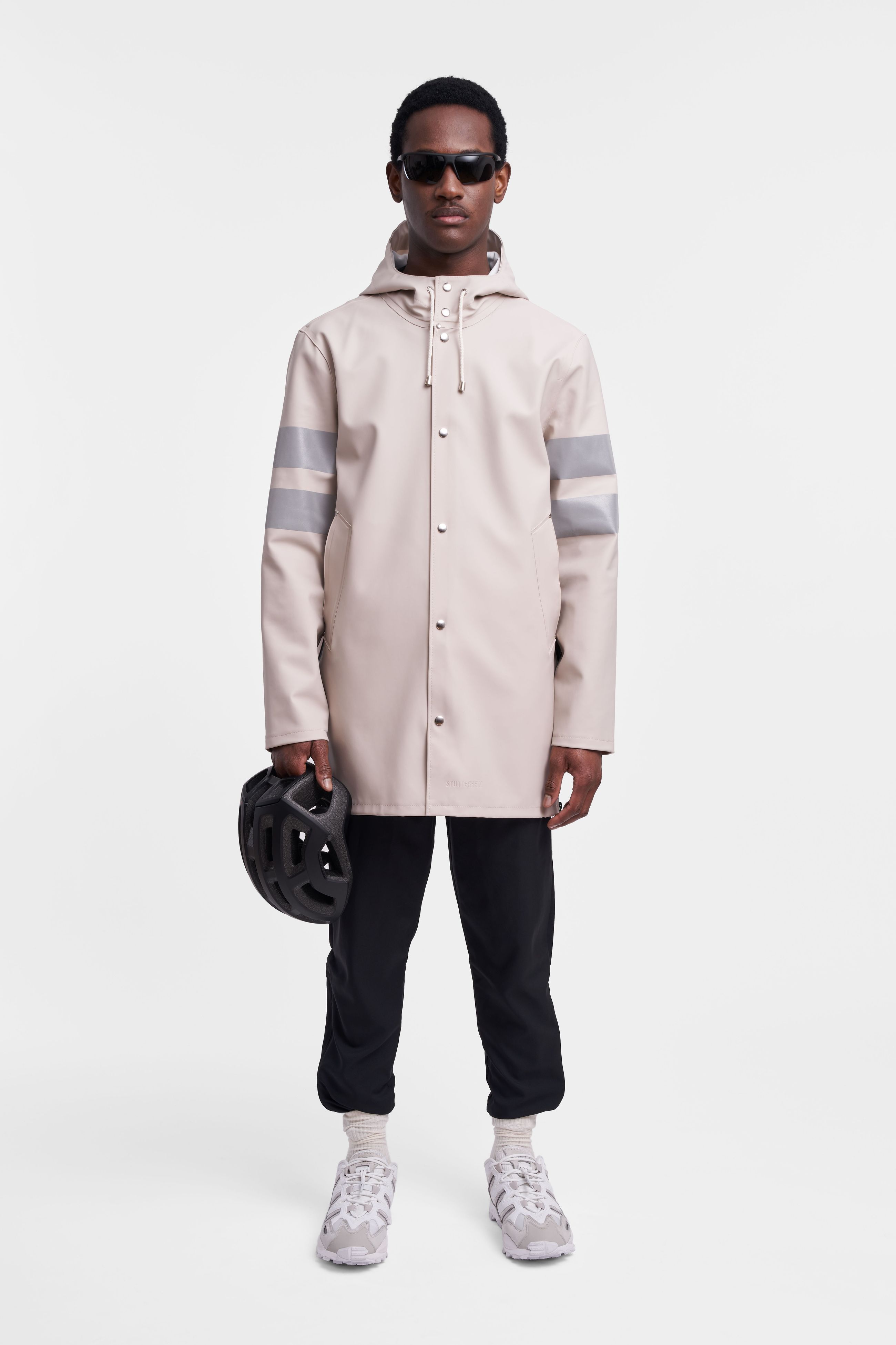 stutterheim stockholm bike raincoat light sand men jackets raincoats