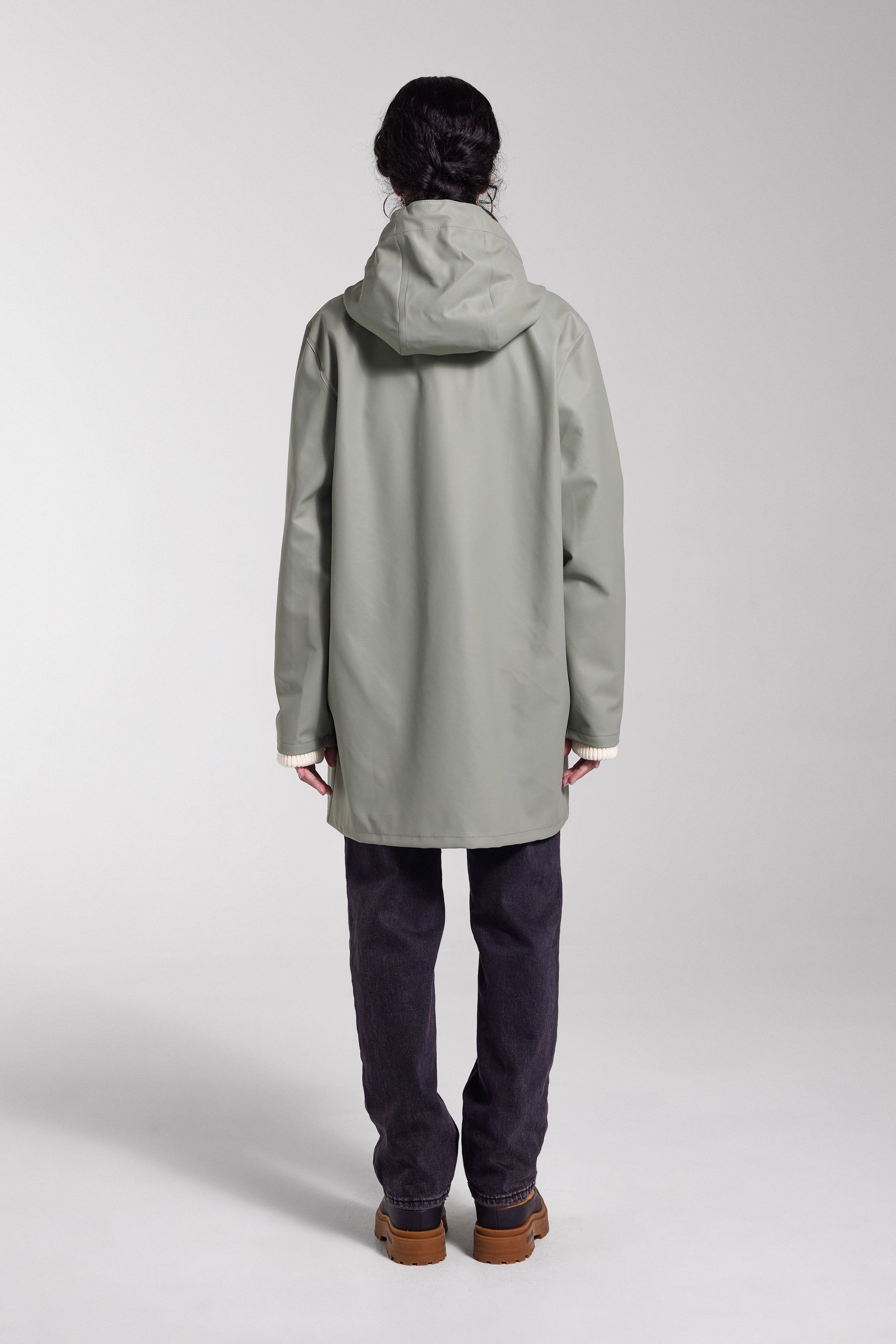stutterheim stockholm lightweight raincoat khaki green women jackets raincoats